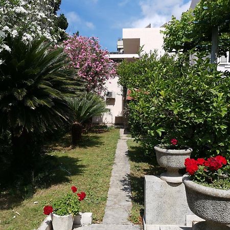 Apartments Maris Garden Петровац Экстерьер фото
