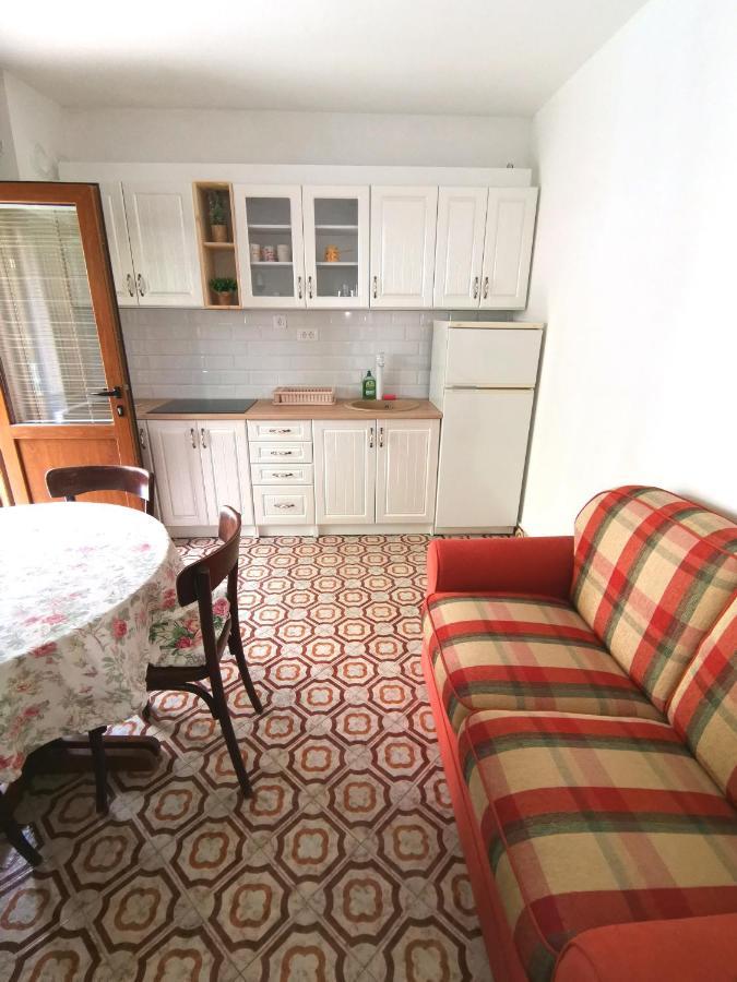 Apartments Maris Garden Петровац Экстерьер фото