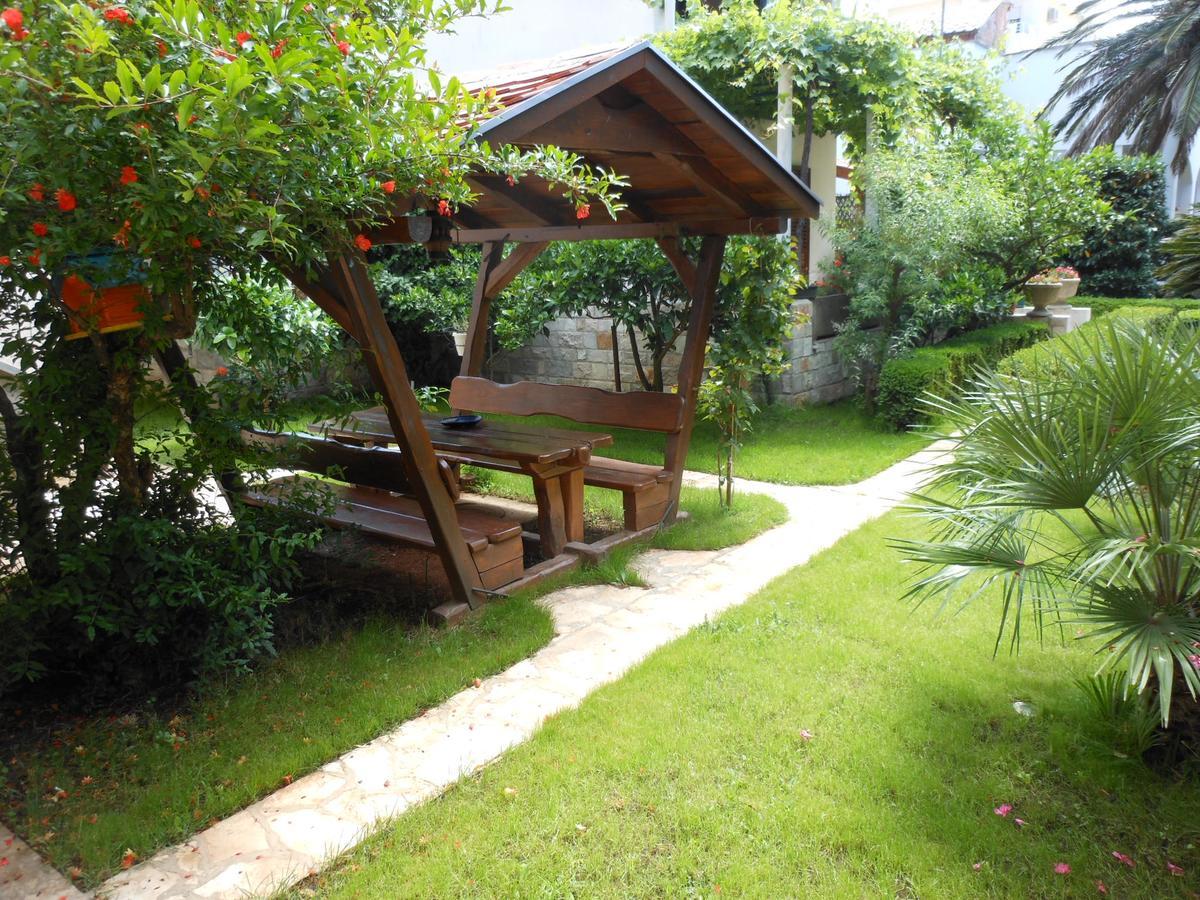 Apartments Maris Garden Петровац Экстерьер фото